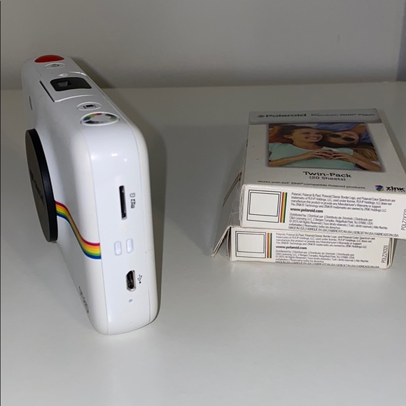 Polaroid camera - Picture 4 of 4